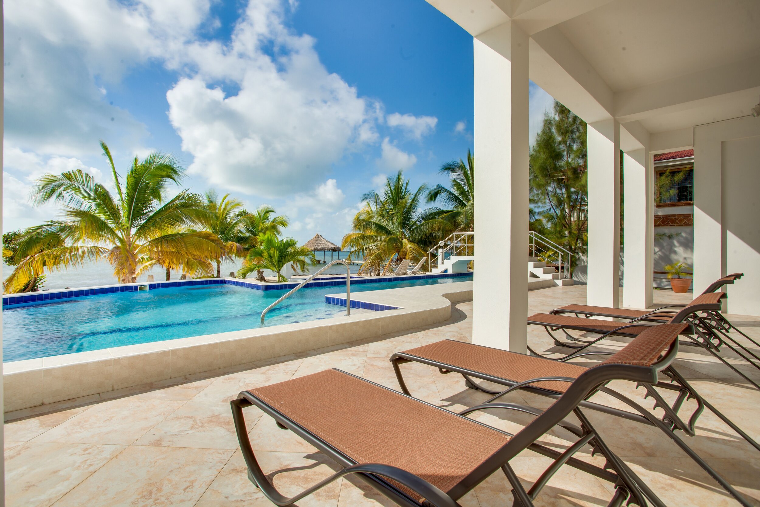 LUXURIOUS BELIZE VILLA VACATION, WITH PERSONAL CHEF Optimal