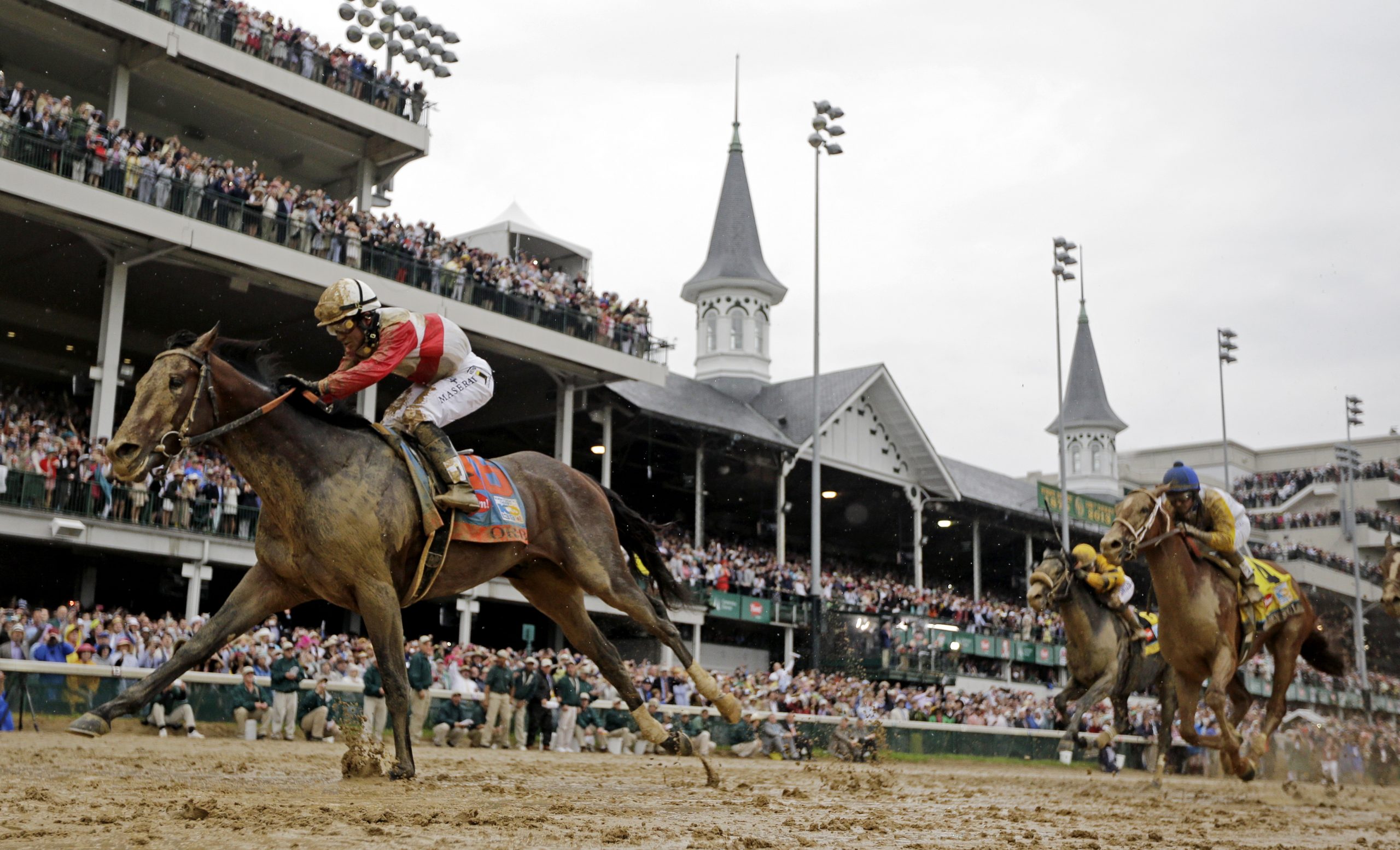 Clubhouse Seating for Kentucky Derby & Kentucky Oaks Races with Party